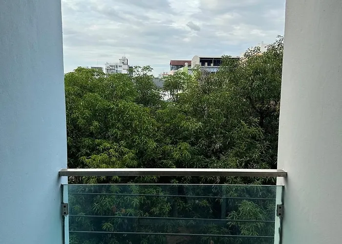 公寓 Walk To Mrt Sutthisan Cozy 曼谷